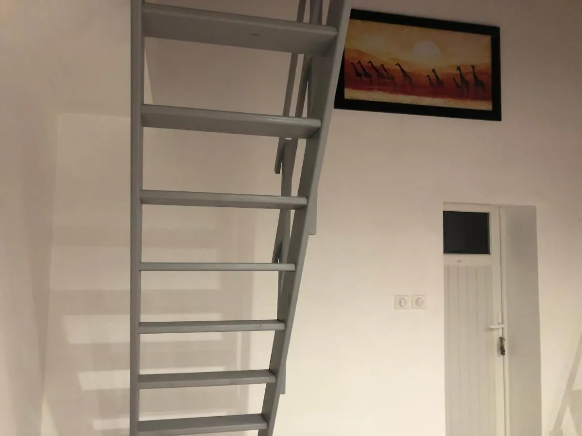 Iska Apartment Cherrueix 0*,